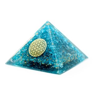 Pirámide de Orgonita Topacio Azul - Flor de la Vida - (70 mm)