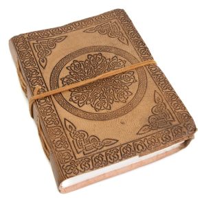 Cuaderno de Cuero Mandala Hecho a Mano (17,5 x 13 cm)